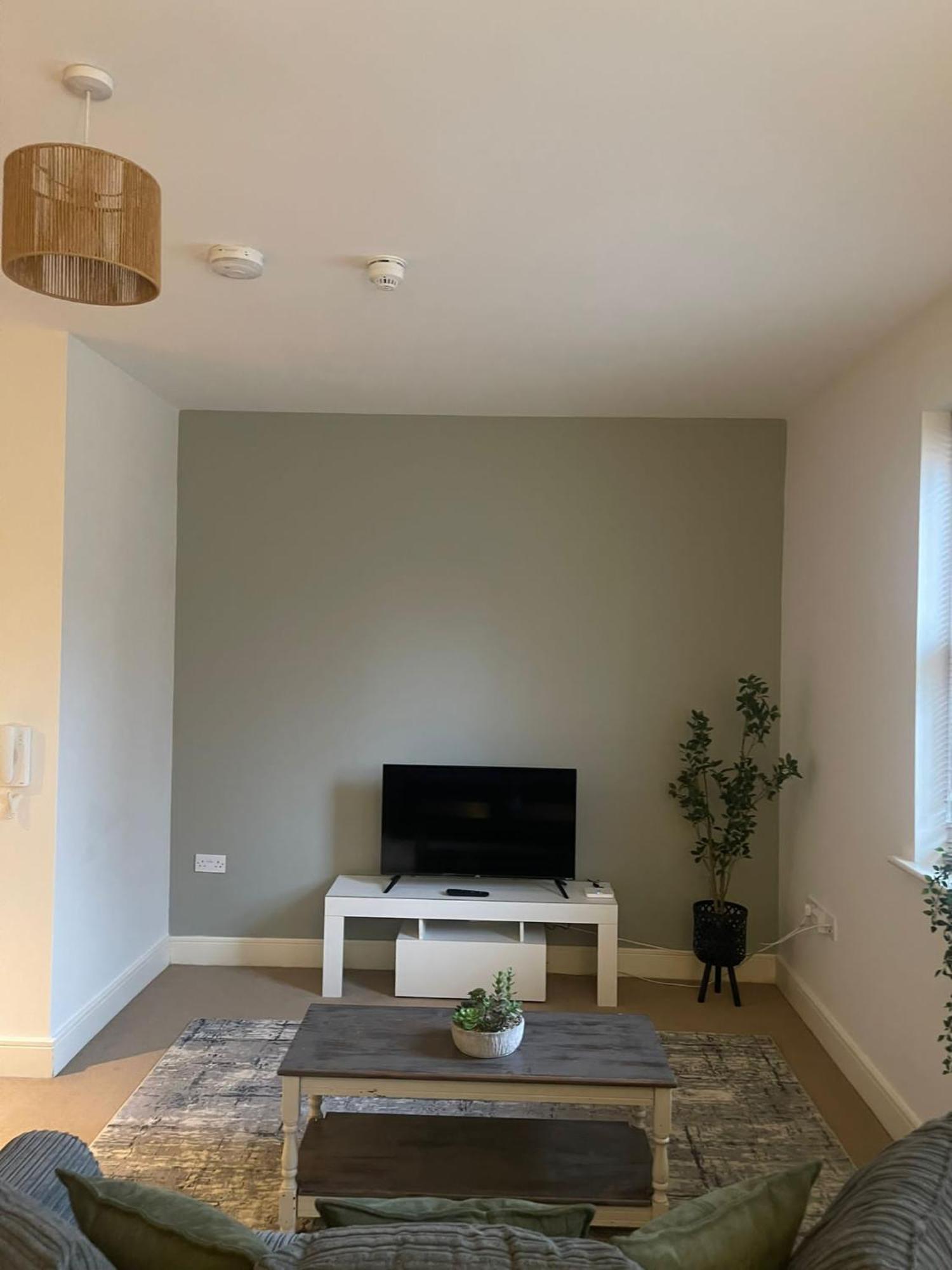 #St Georges Court By Derbnb, Spacious 2 Bedroom Apartments, Free Parking, Wi-Fi, Netflix & Within Walking Distance Of The City Centre Ντέρμπι Εξωτερικό φωτογραφία